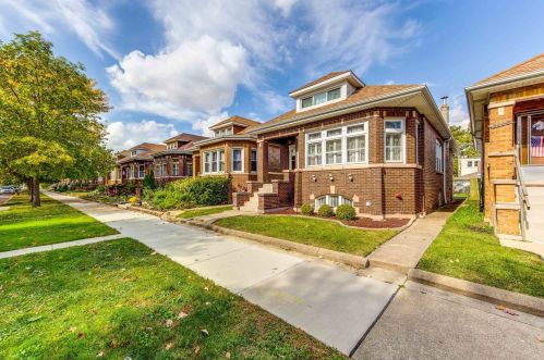 3510 64th St, Chicago, IL 60629-3730