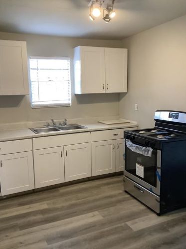 4135 Furey St, Dallas TX  75212-1329 exterior