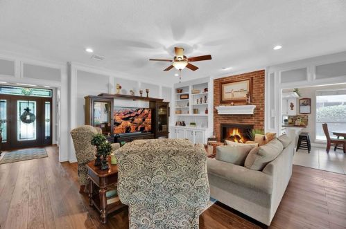 5502 Sycamore Crk, Humble TX 77345-1449 exterior