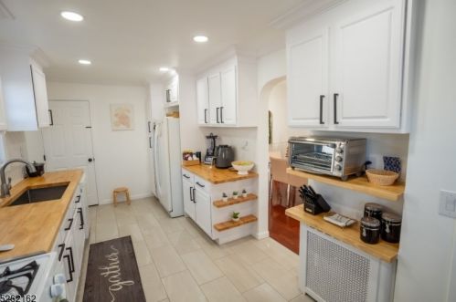 103 Dundee Ave, Paterson NJ  07503-1115 exterior