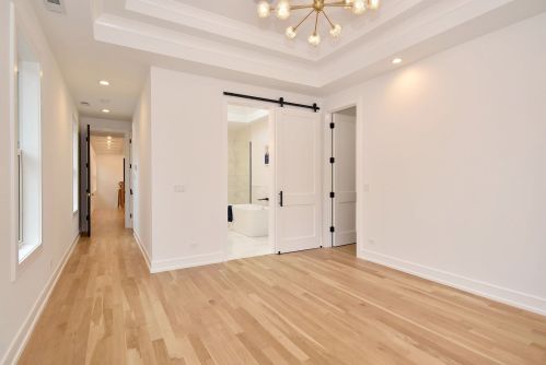 4841 Oakley Ave, Chicago IL 60659-5208 exterior