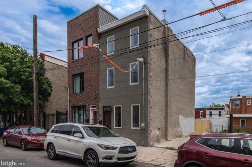 2037 Lawrence St, Philadelphia PA 19120-1828 exterior