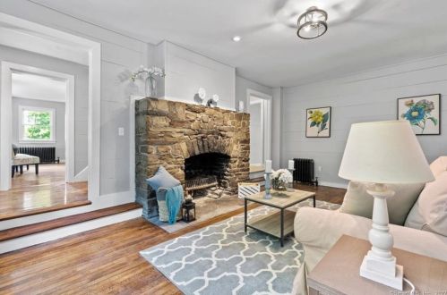 27 Lewis Blvd, Killingly CT 06239-1627 exterior