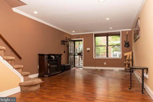 2433 Camac St, Philadelphia PA 19148-3510 exterior