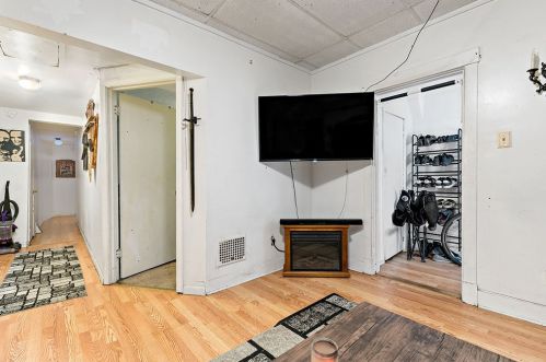 165 18 St, Pittsburgh PA 15203-1630 exterior