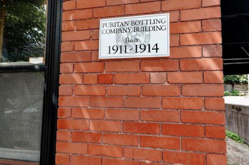 30 Sheldon St, Providence, RI 02905-3618