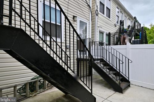 1102 Holbrook Ter, Washington DC  20002-2372 exterior