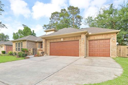 8118 12th Fairway Ln, Humble, TX 77346-1717
