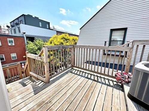 111 Maverick St, Boston MA  exterior