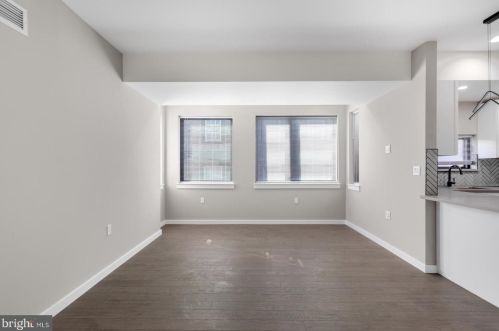 2534 Emerald St, Philadelphia, PA 19125-1325