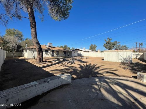 809 Belvedere Ave, Tucson AZ 85712-3218 exterior