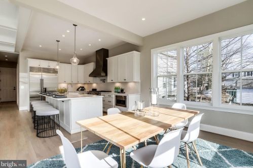 2733 1 St, Arlington VA 22203-2639 exterior