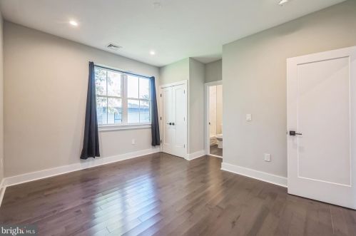 708 Caledonia St, Philadelphia PA 19128-1100 exterior