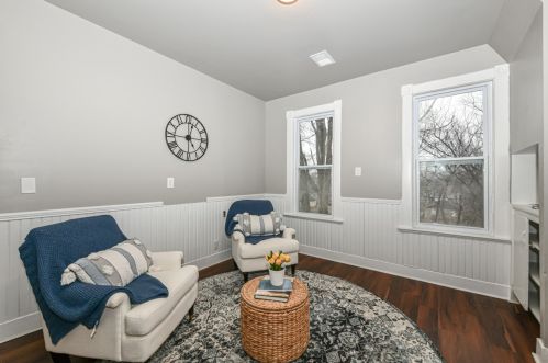 3722 7 St, Milwaukee WI 53212-1437 exterior