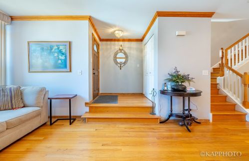 4150 Berkeley Ave, Chicago, IL 60653-3010