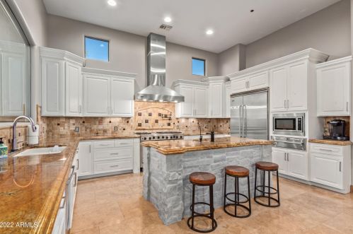 3675 59 Pl, Phoenix AZ 85018-3210 exterior