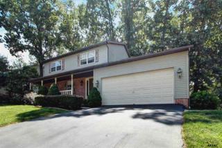10 Amanda Ave, Hanover, PA 17331-9272