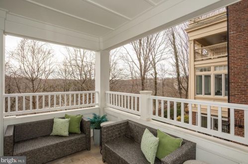 2800 Adams Mill Rd, Washington DC  20009-2204 exterior