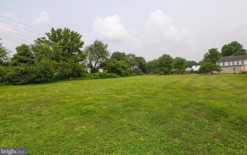 720 Elizabeth St, Lancaster PA  17603-2218 exterior