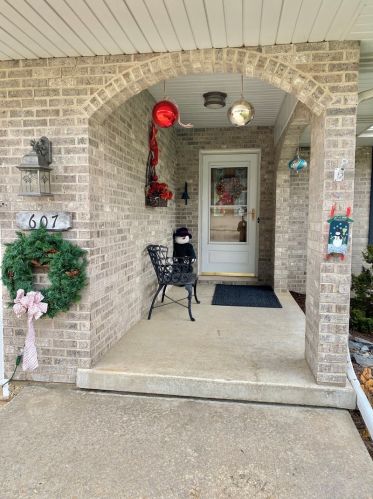 607 Gerry St, Bull Valley, IL 60098-3651