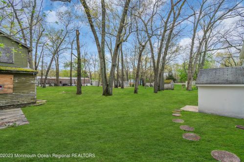 631 Maria St, Jackson Twp NJ  08527-5285 exterior