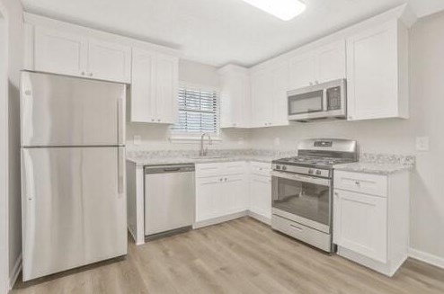 2072 Quilt Ct, Lithonia GA  30058-5423 exterior