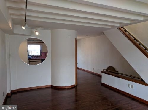 1923 29th St, Philadelphia PA  19145-2401 exterior