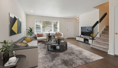 14 Tisbury Ct, Scotch Plains, NJ 07076-3154