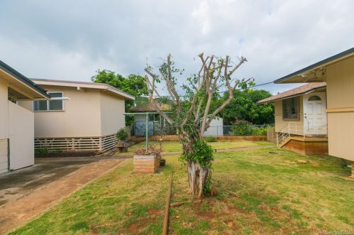 536 12 Ave, Honolulu HI exterior