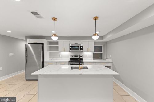 219 Morgan St, Washington DC  20001-1217 exterior