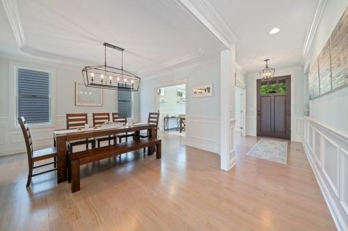 697 Parkside Ave, Elmhurst IL 60126-5029 exterior