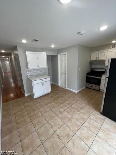 43 Vincent St, Newark NJ  07105-4407 exterior