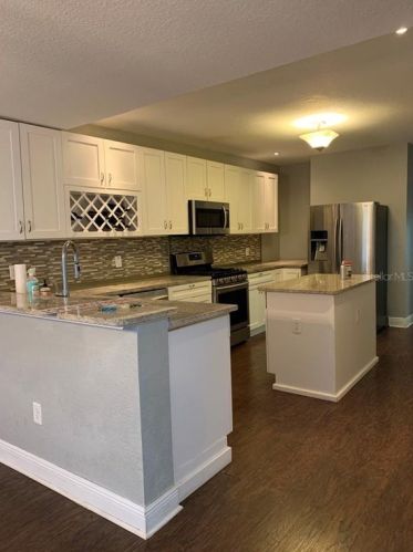 801 Osborne Ave, Tampa FL  33603-4019 exterior