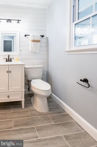 1200 Morningside Dr, Silver Spring MD 20904-1530 exterior