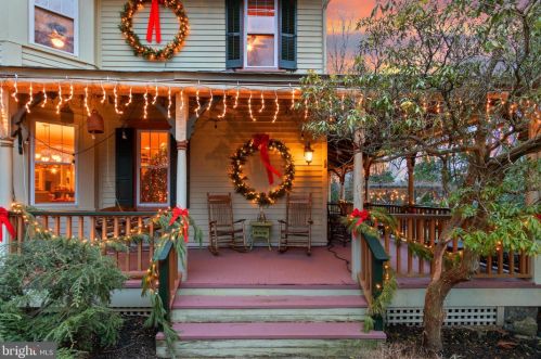 4 Morgan Ln, Media PA 19063-2224 exterior