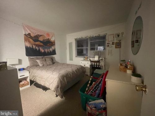 507 Garnet Dr, Burlington NJ 08016-4712 exterior