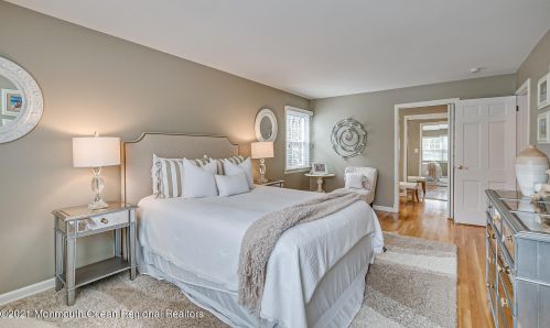 50 Farm Rd, Middletown NJ 07748-3703 exterior