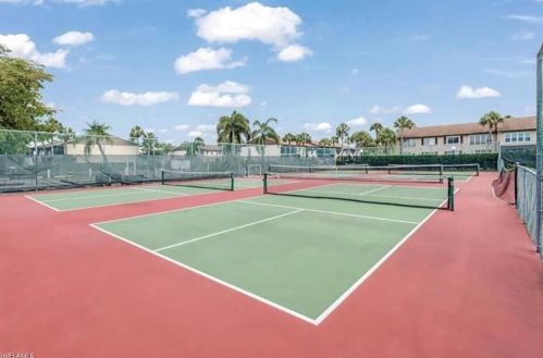 4020 Ice Castle Way, Naples FL 34112-5084 exterior