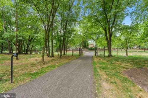 177 Butler Rd, Princeton NJ 08540-8504 exterior