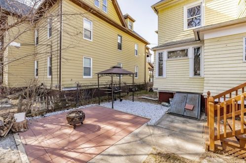 169 Westminster St, Springfield MA 01109-3923 exterior