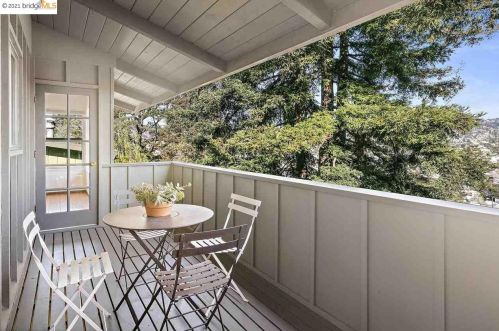 864 Hillside, Berkeley CA 94706-1024 exterior