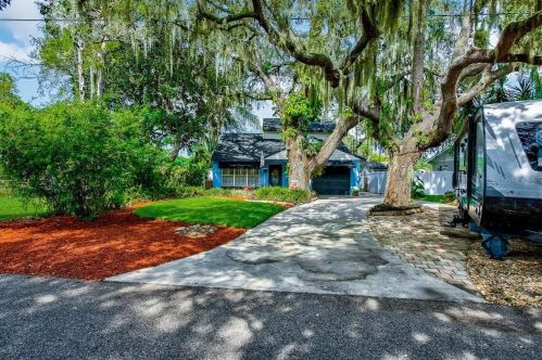 13305 Oregon Ave, Tampa, FL 33612-3353