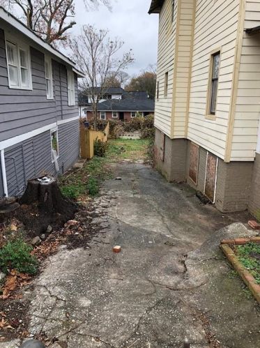 662 Cascade Ave, Atlanta, GA 30310-2406