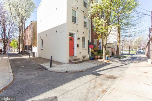 230 Ellsworth St, Philadelphia PA 19146-3012 exterior