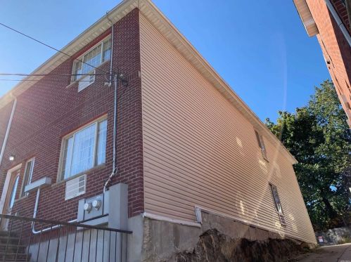 3937 Secor Ave, Bronx NY 10466-2412 exterior