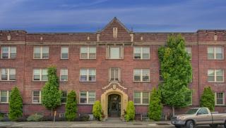 1729 12th Ave, Seattle WA  98122-2435 exterior