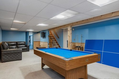 6 Chief St, Enfield CT 06082-5143 exterior