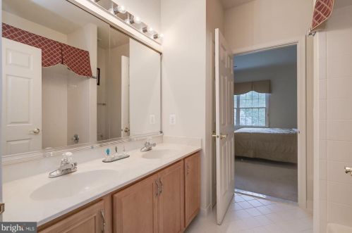 11704 Pindell Chase Dr, Fulton MD 20759-9704 exterior