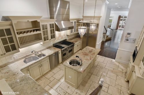 48 Elm St, Chicago IL  60611-1016 exterior