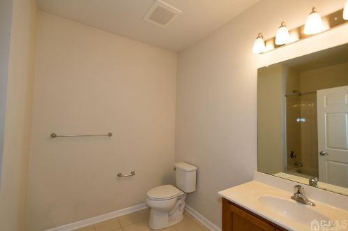 1144 Halifax Pl, Trenton NJ  08619-2082 exterior